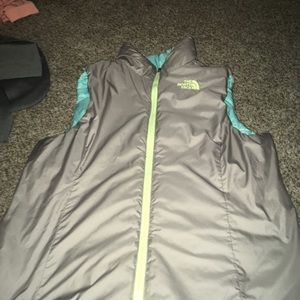 North face kids vest